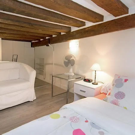 Apartment Lovely Saint Germain Studio