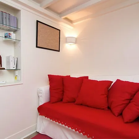 Lovely Saint Germain Studio