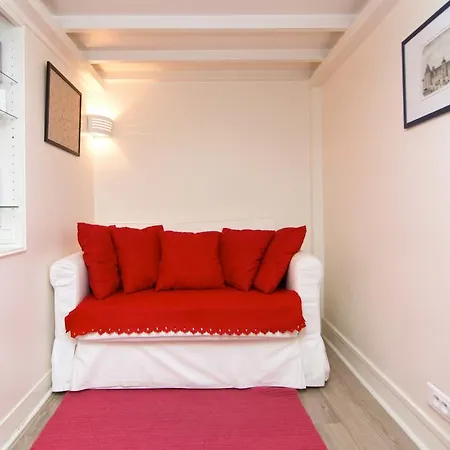 Lovely Saint Germain Studio *